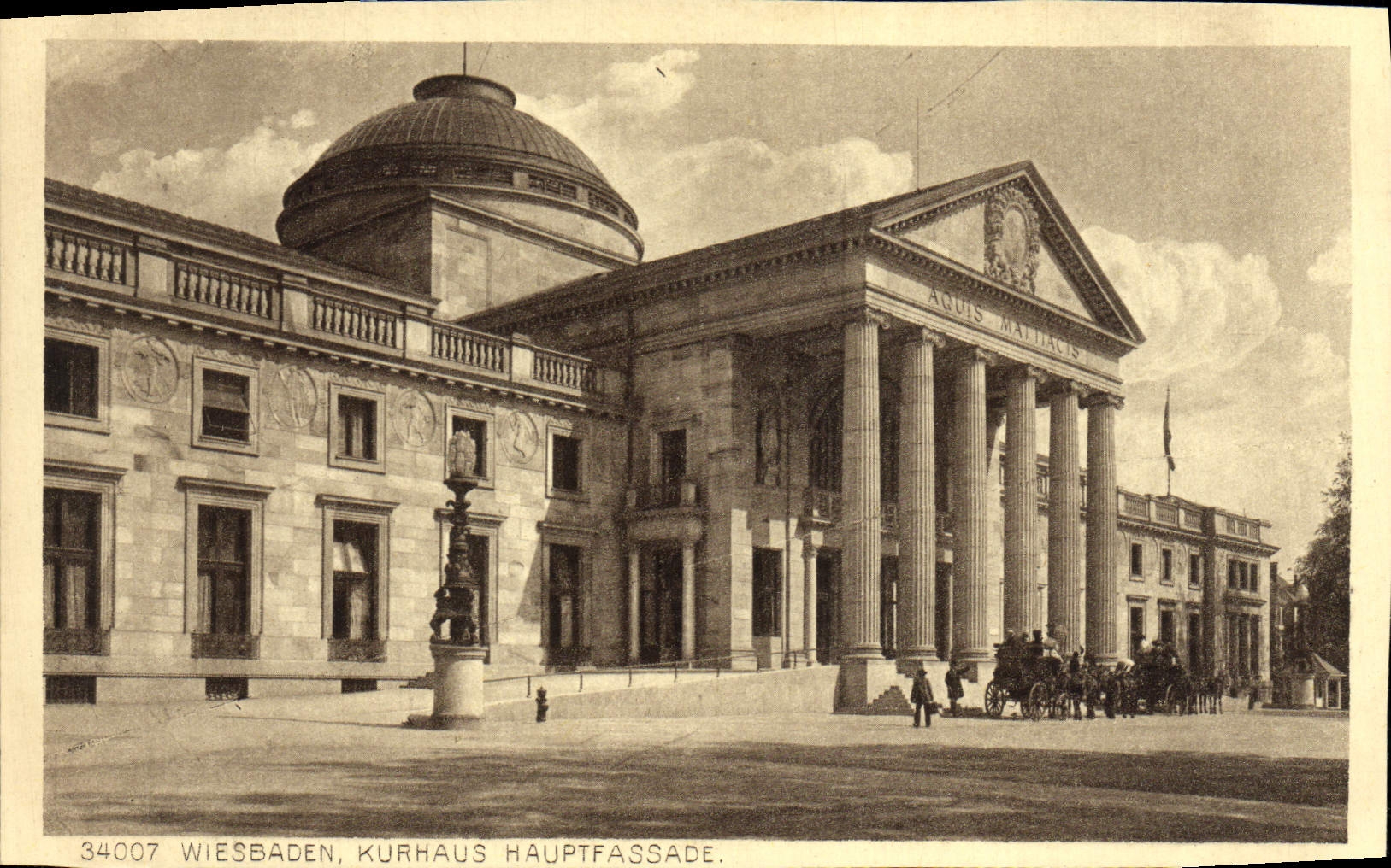 VINTAGE POSTCARD Wiesbaden Kurhaus Hauptfassade