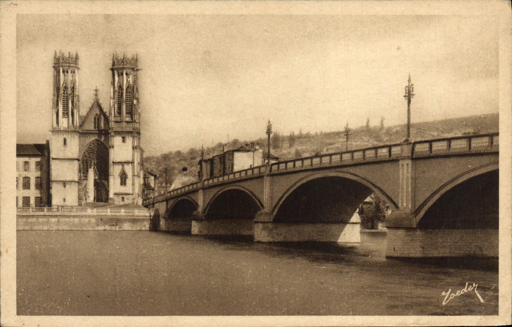 VINTAGE POSTCARD Pont has Monsoon the New Bridge and the Church Martin Saint
