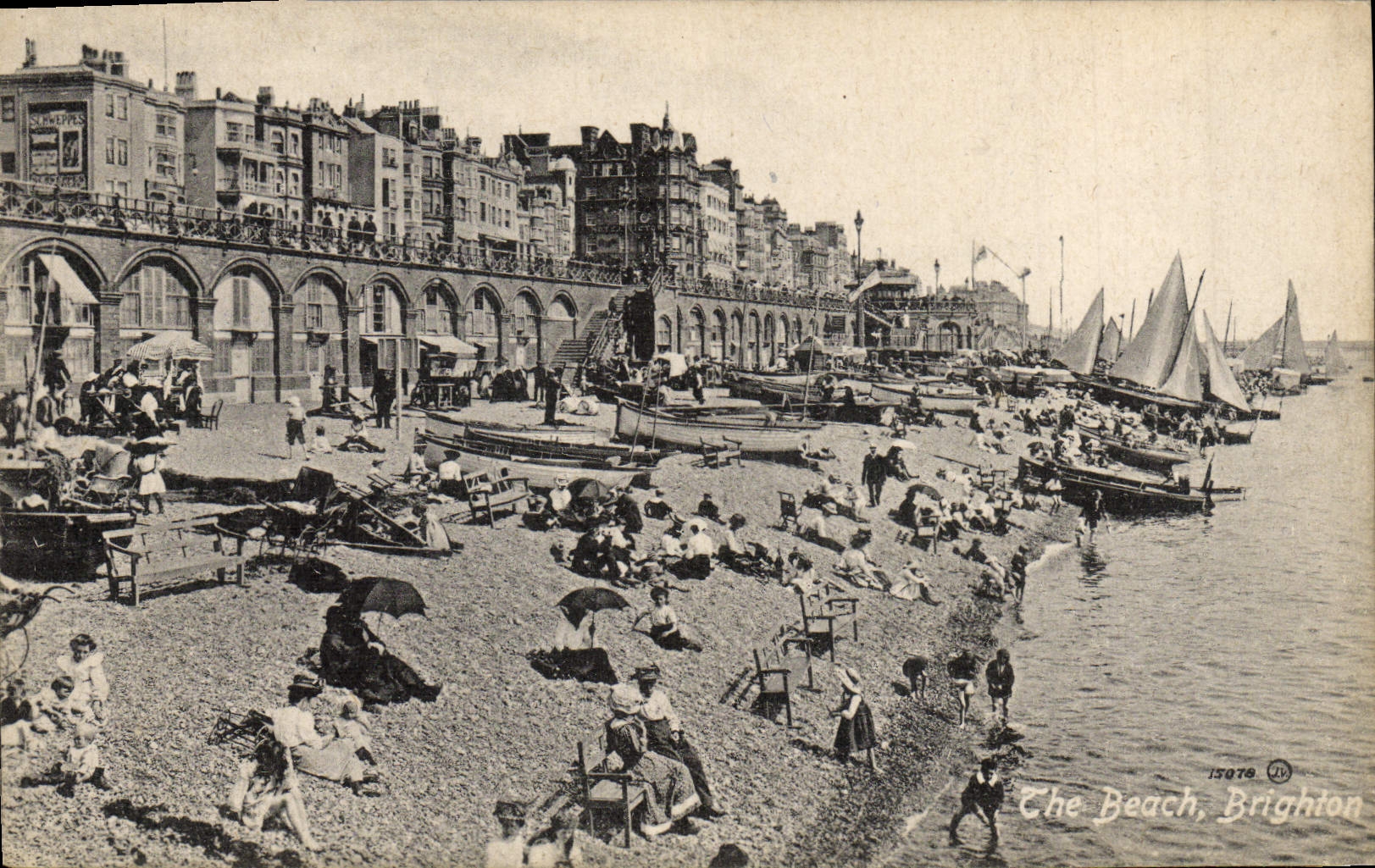 VINTAGE POSTCARD The Beach Brighton