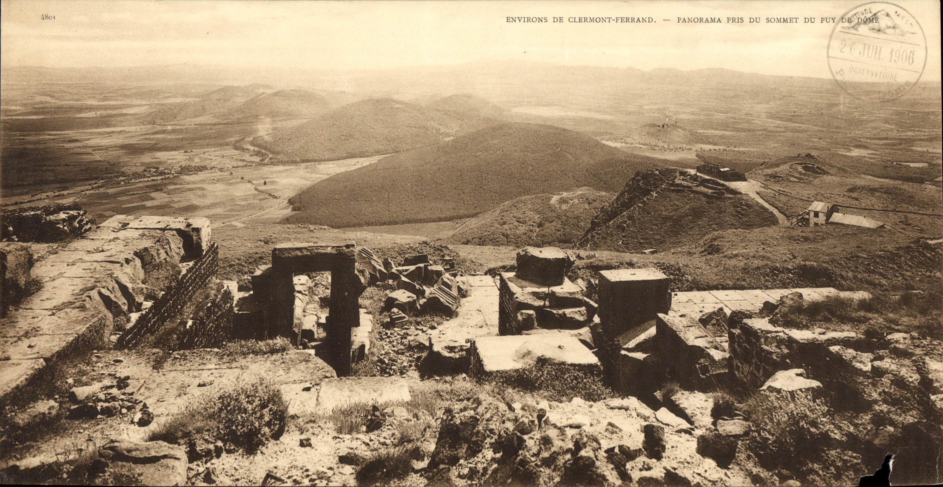 Alrededores de gran tamaño de la POSTAL de la VENDIMIA del panorama de Clermont-Ferrand tomados de la tapa de Puy de Dome 28 * 14 cm
