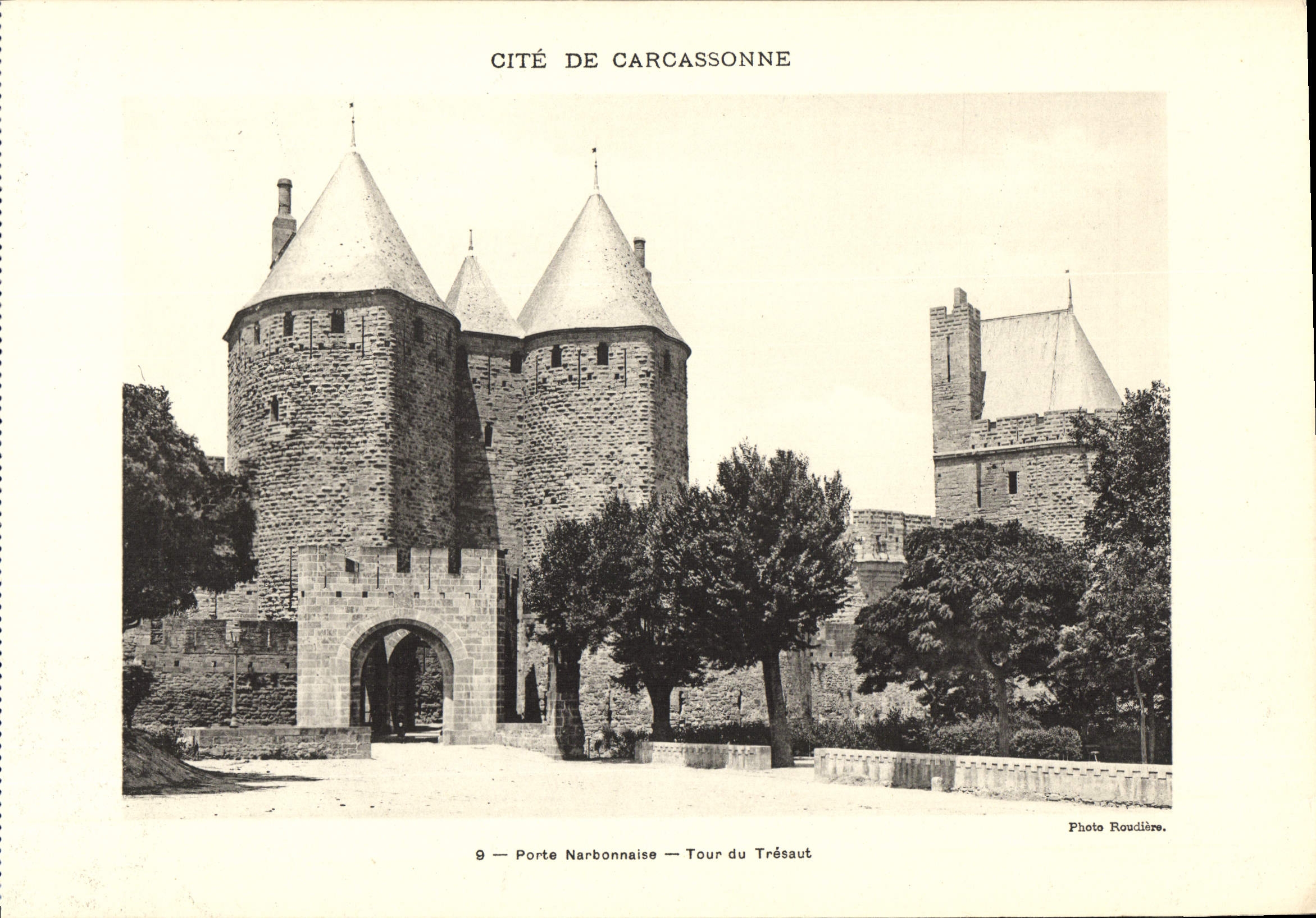 La POSTAL ISCED de gran tamaño de la VENDIMIA de Carcasona lleva la torre de Narbonnese del salto 28 * 23 cm
