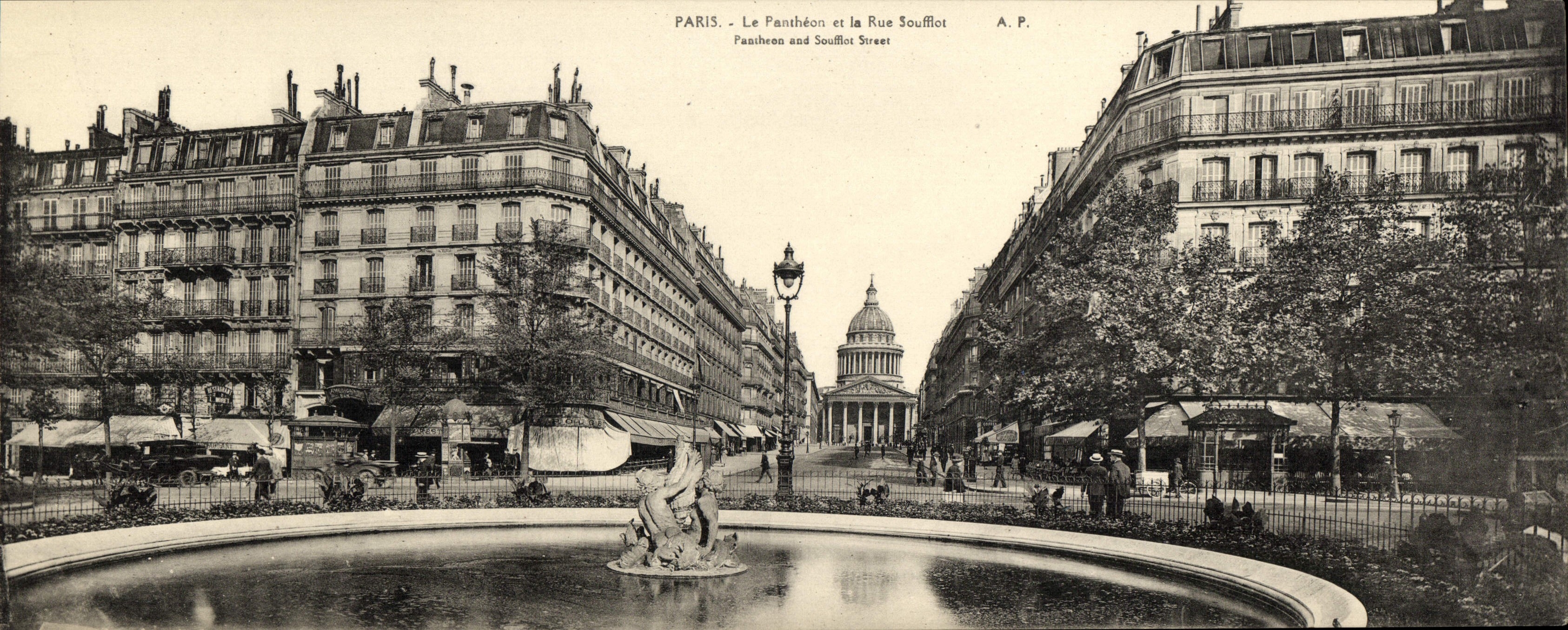 CPA Grand Format Paris Le Pantheon et la Rue Soufflot 28.5 * 11 cm