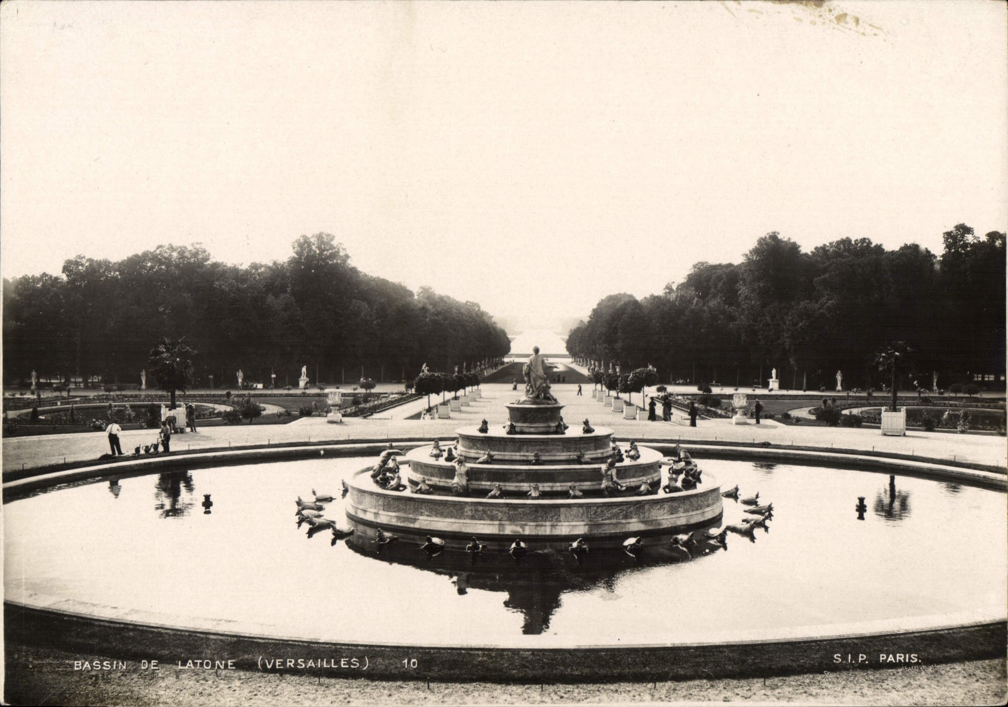CPA Grand Format Versailles Bassin de Latone 17 * 11.5 cm