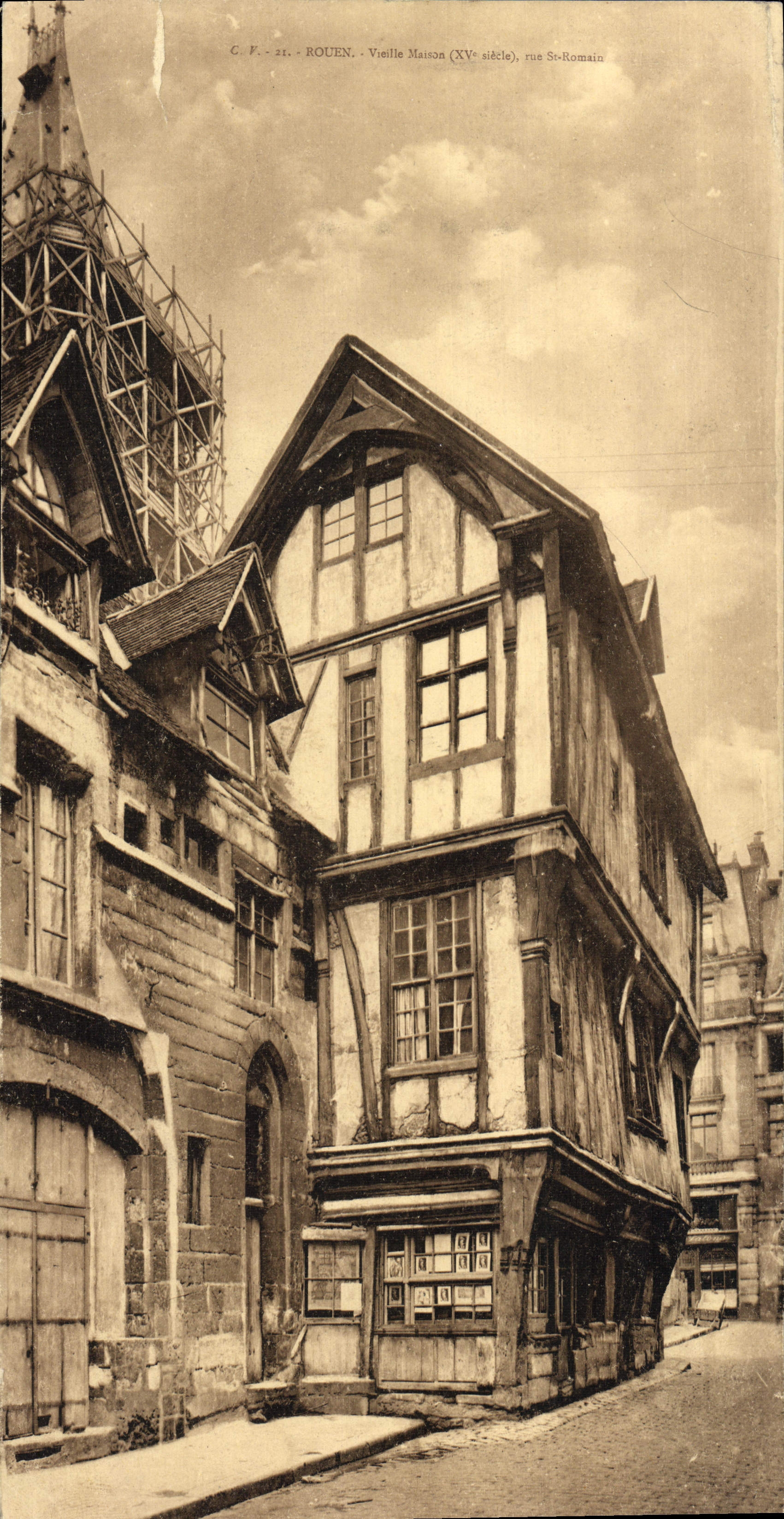 CPA Grand Format Rouen Vieille maison Rue St Romain 14.5 * 28 cm