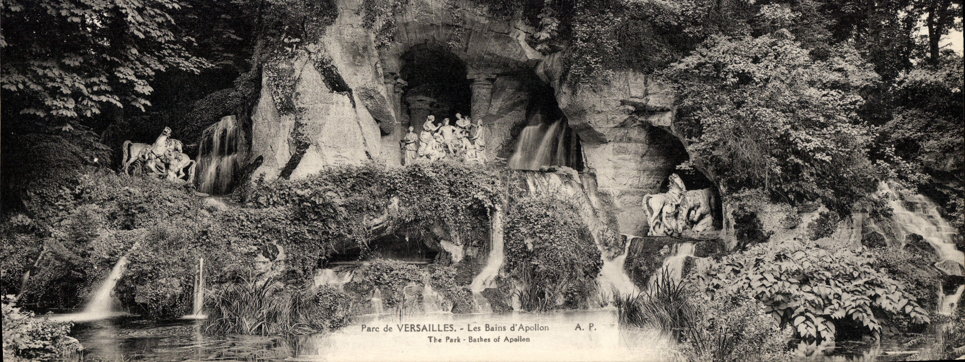 CPA Grand Format Parc De Versailles Les Bains D'Apollon 28 * 11 cm