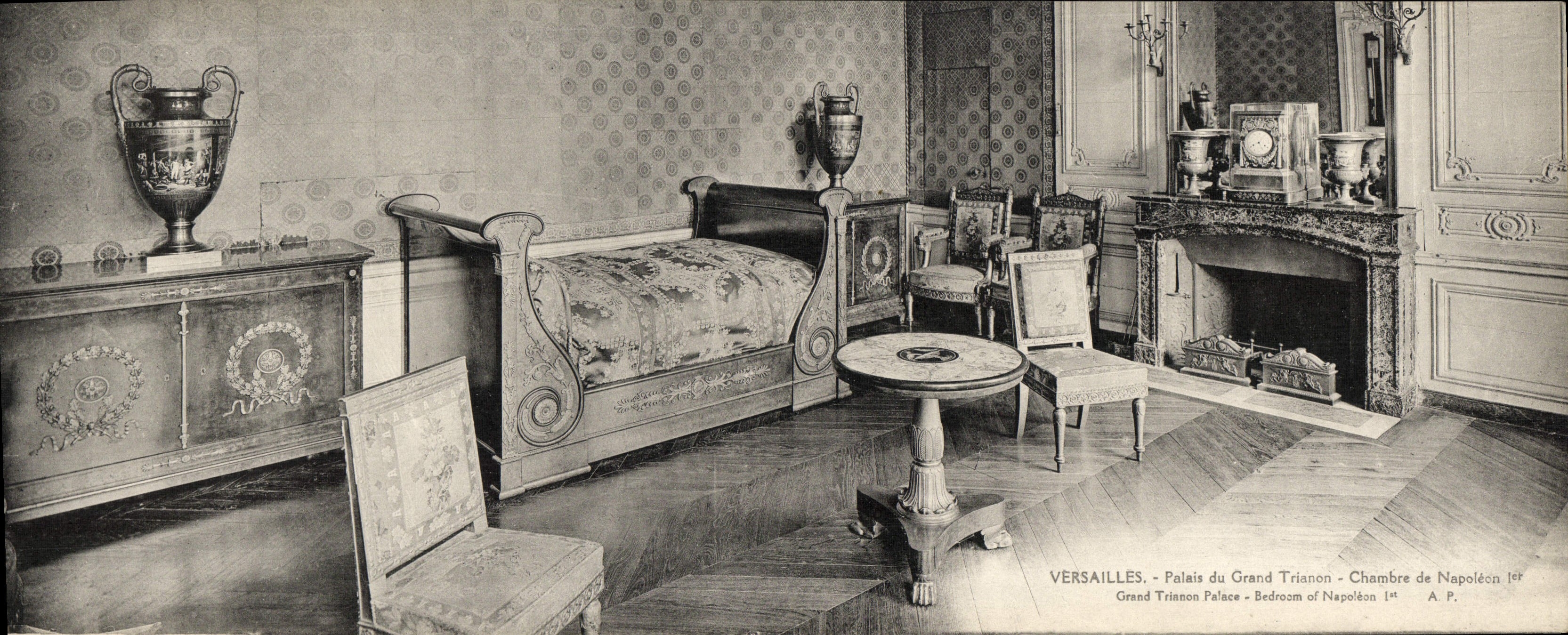 CPA Grand Format Versailles Palais De Grand Triason Chambre De Napoleon 1er 28 * 11 cm