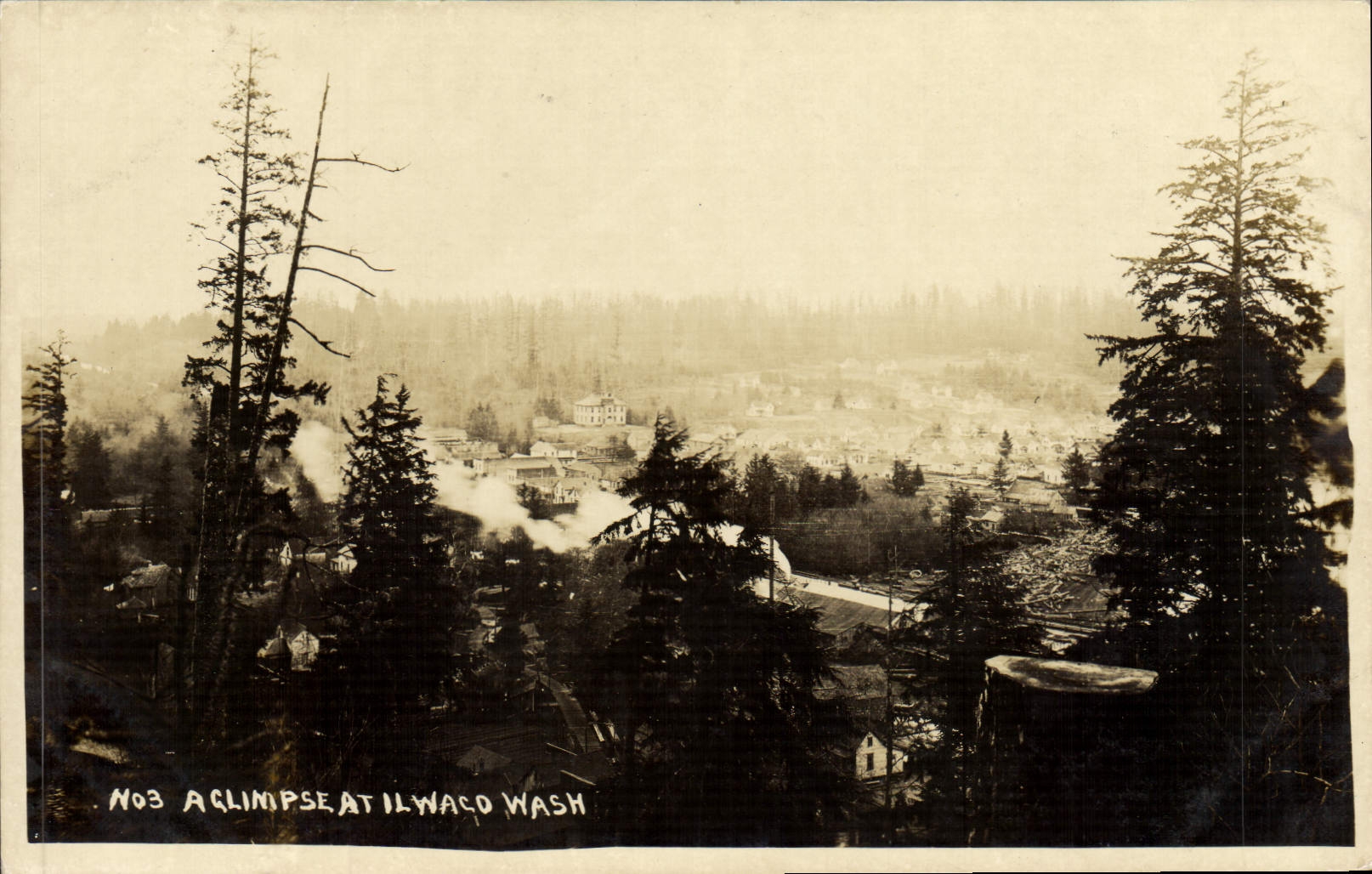 VINTAGE POSTCARD glimpse Ilwaco Wash has