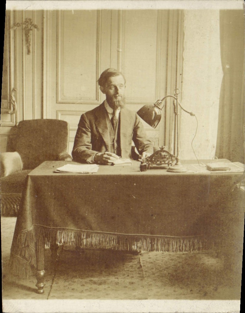 Photo Man has his office