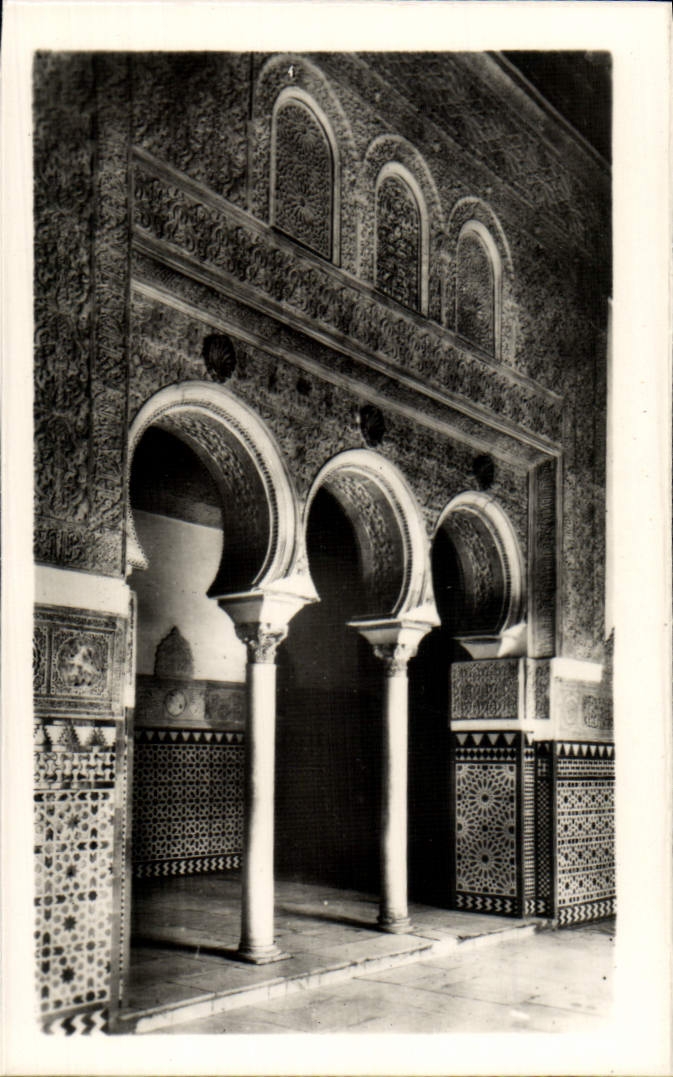MODERN CARD Sevilla Reales Alcazares Dormitorio De Los Reyes Moros Packs up