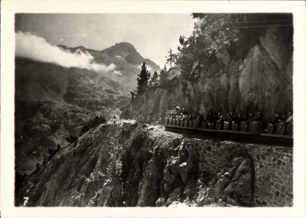 MODERN CARD Lake Artouste Others