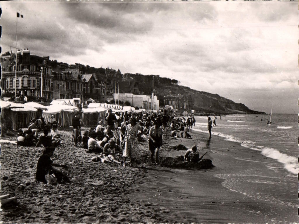 CPM Villers sur Mer La Plage
