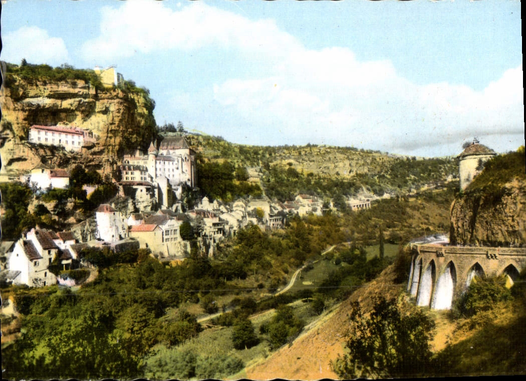 CPM Rocamadour Vue Generale la Route de Cahors