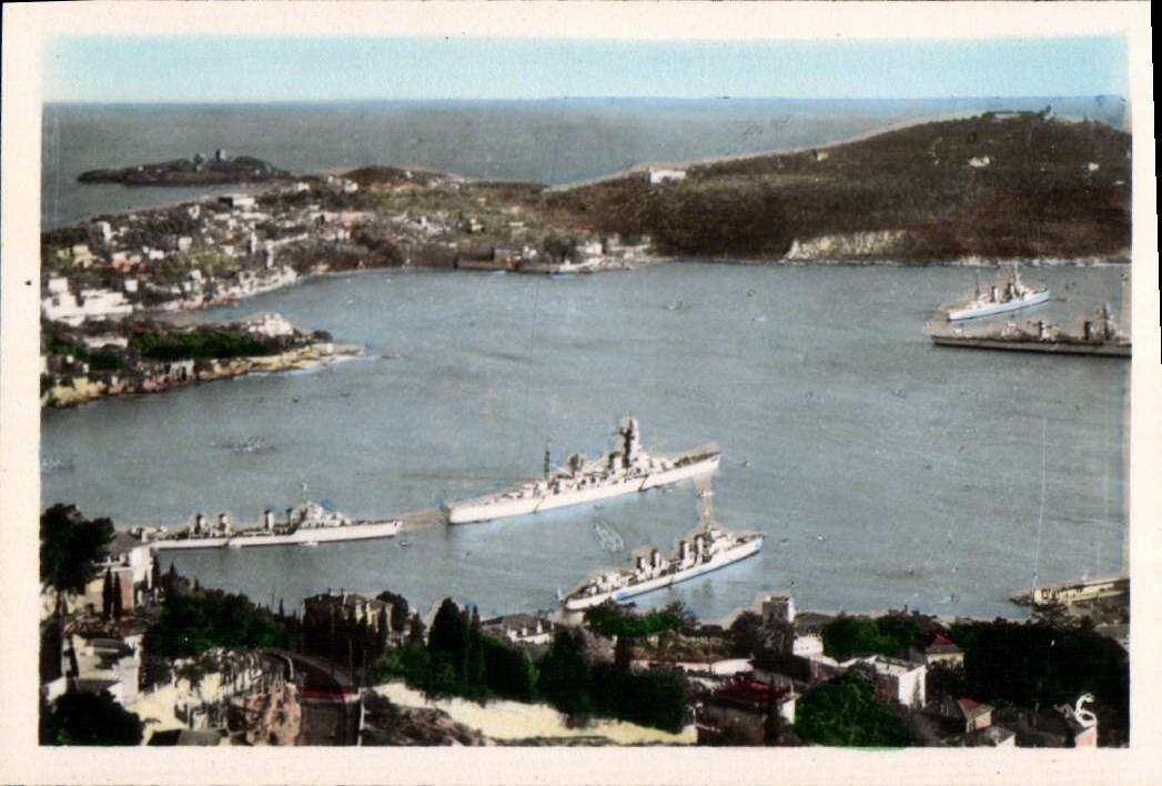 CPM Villefranche L'Escadre en Rade et le Cap Ferrat