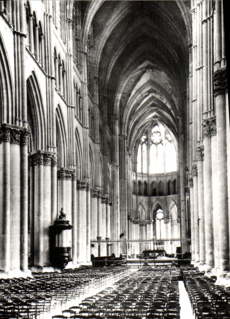 MODERN CARD Rheims the Notre Dame Cathedral the nave seen of the large gate