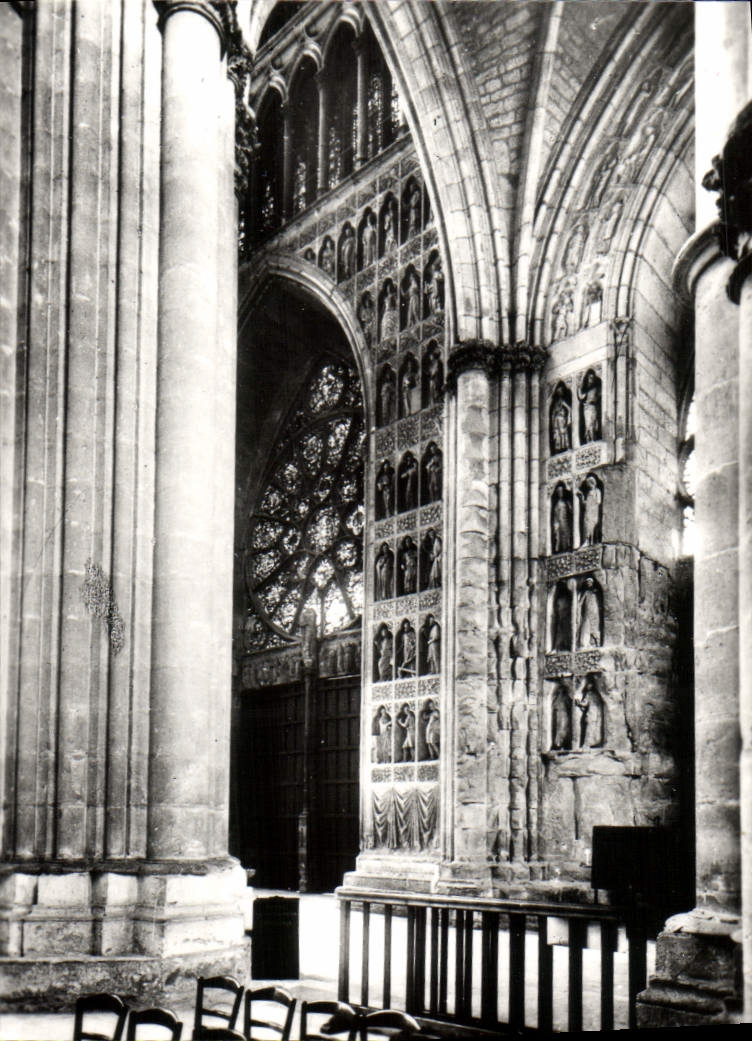 MODERN CARD Rheims the Cathedral Notre Dame Interior central Gate of the cathedral