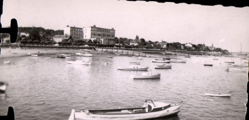 CPM Arcachon Cote d'Argent Calme du Malin Sur la Mer