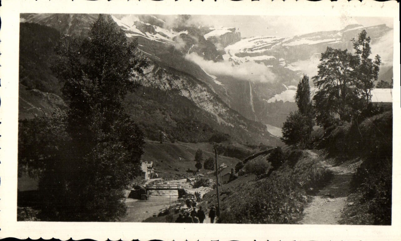 MODERN CARD Gavarnie Crque