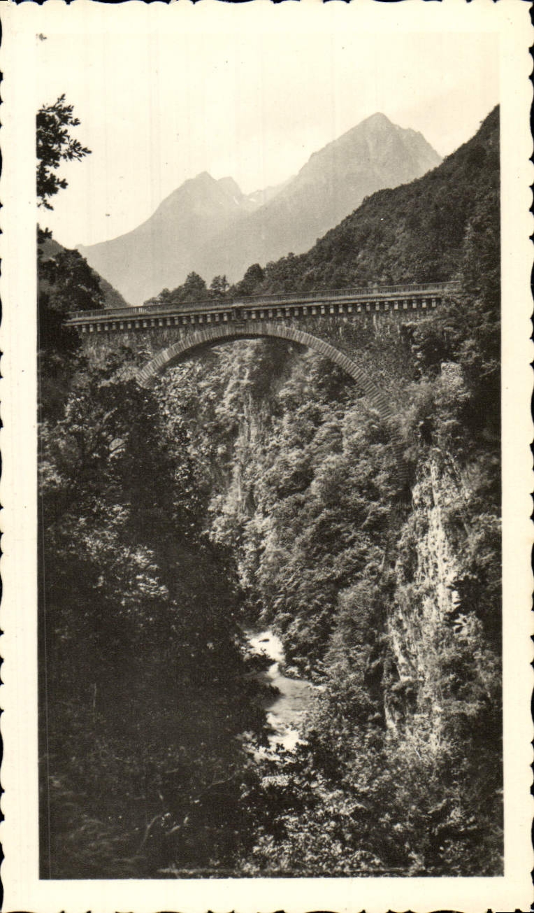 CPM St Sauveur Le Pont Napoleon