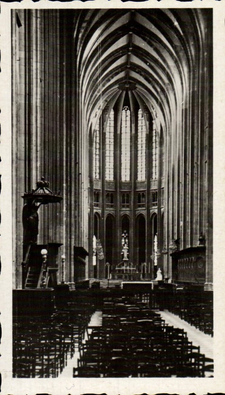 CPM Orleans la Cathedrale Eglise Ste Croix L'interieur