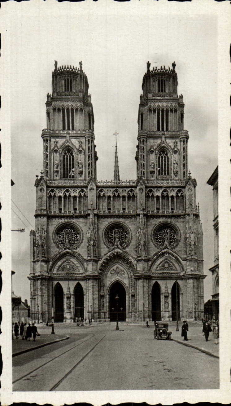 CPM Orleans La Cathedrale Eglise Sainte Croix