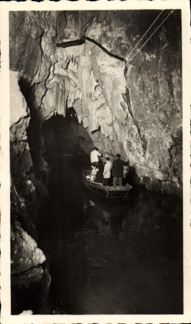 MODERN CARD the Caves De Betharram the River Passage of the Gate of Dante