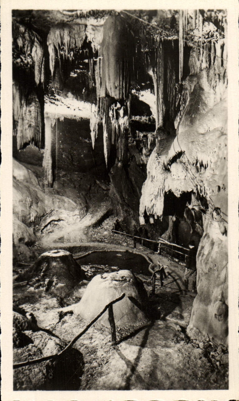 CPM Les Grottes De Betharram La Chaire et le Bassin