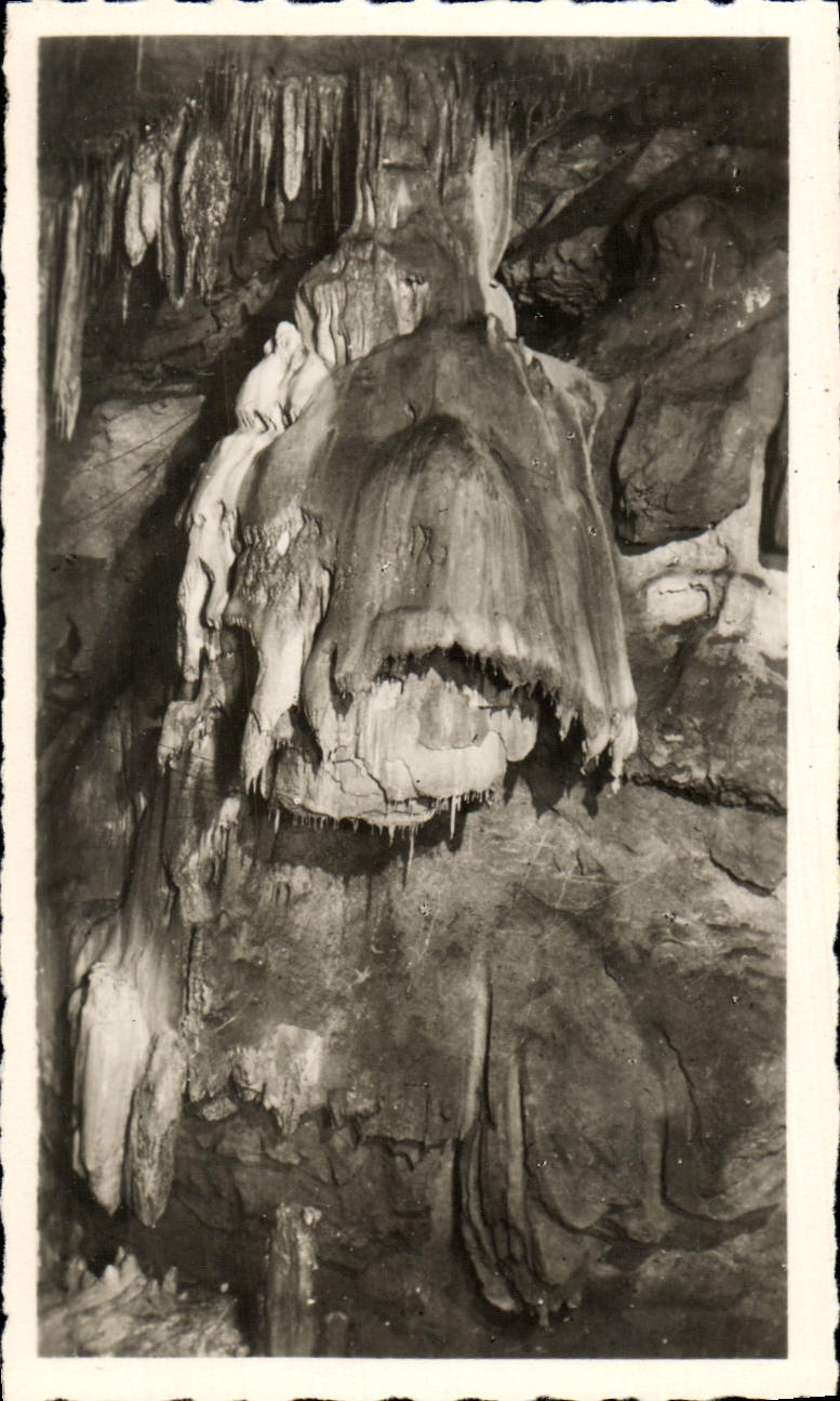 MODERN CARD the Caves De Betharram the Bell