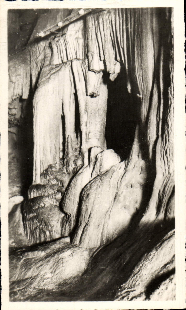 MODERN CARD the Caves De Betharram the Window of the Sphinx