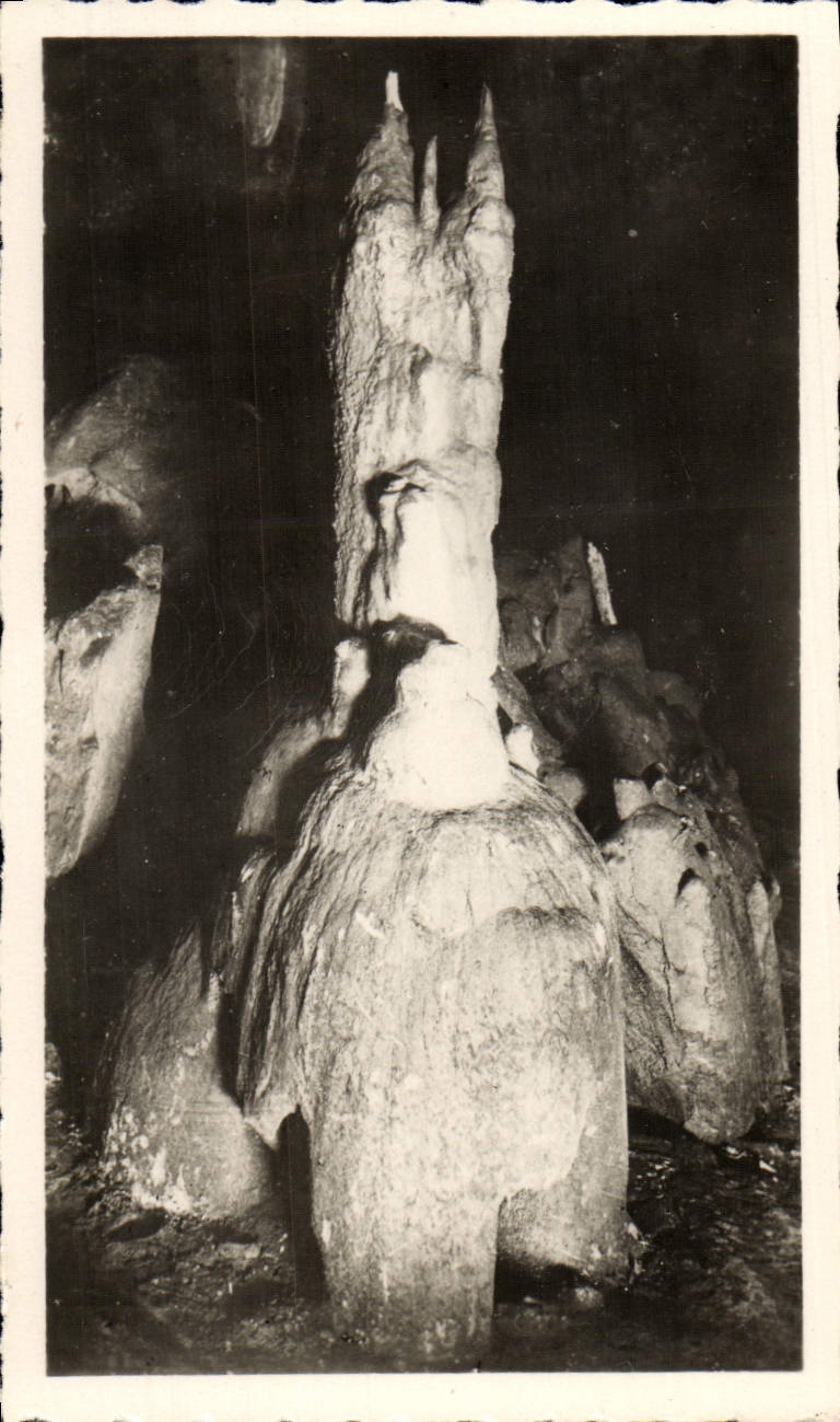 MODERN CARD the Caves De Betharram the Minaret