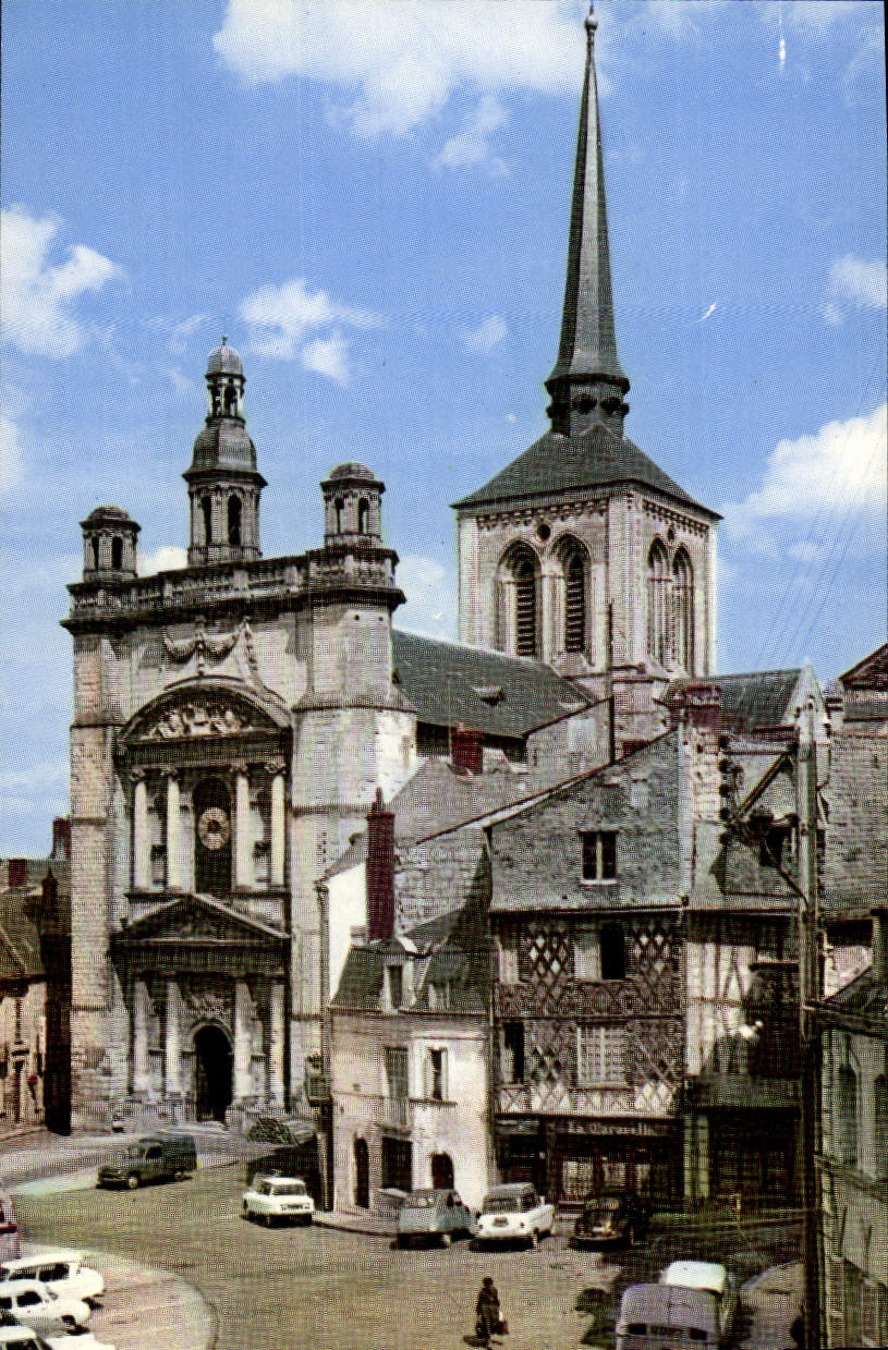 POSTAL MODERNA St Pedro de la iglesia de Saumur