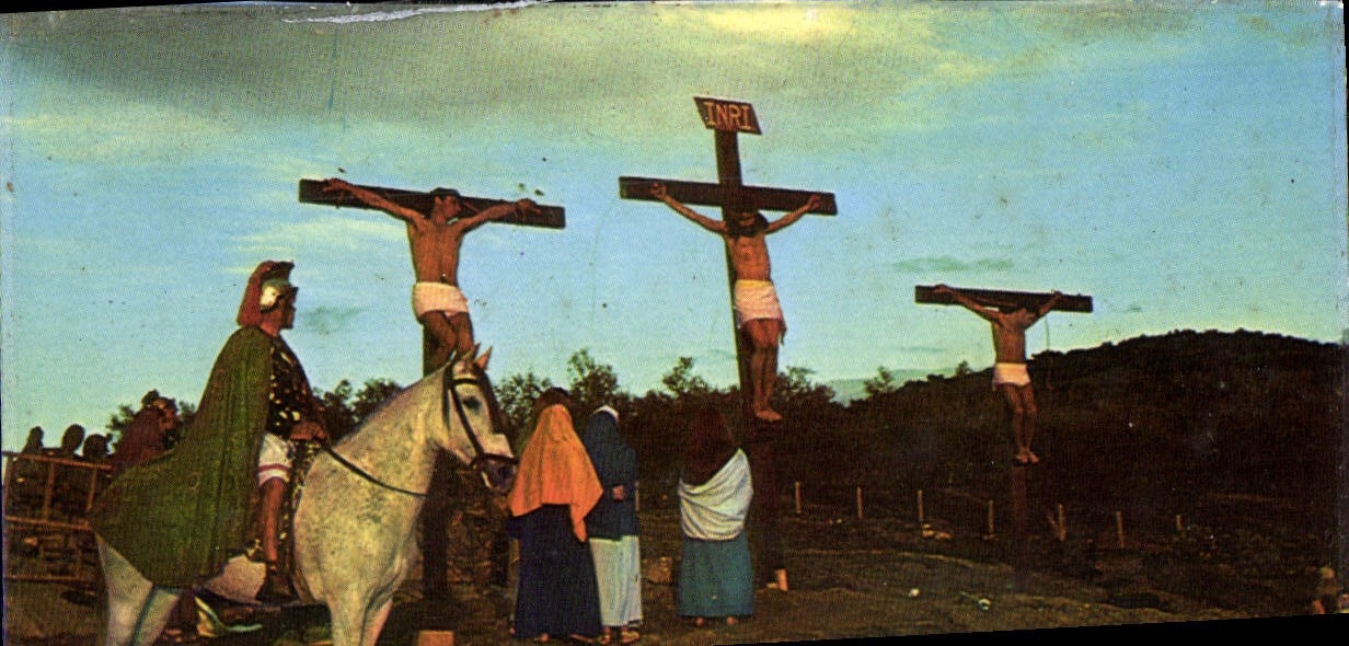 CPM Le Crucifiement