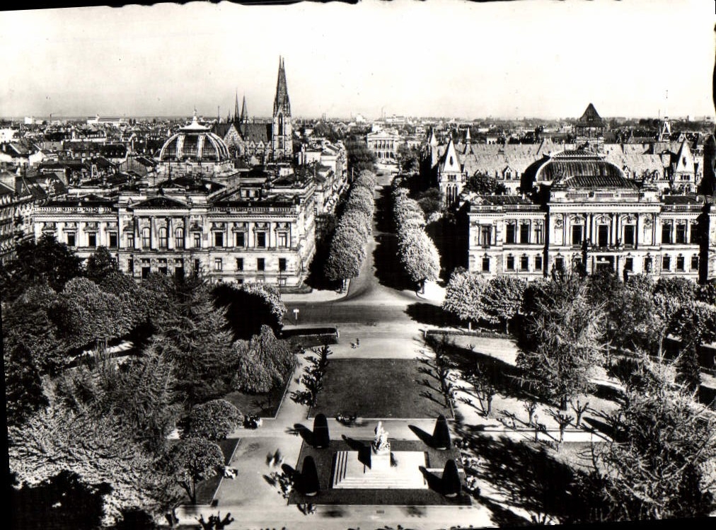 POSTAL MODERNA Estrasburgo vista hacia la universidad