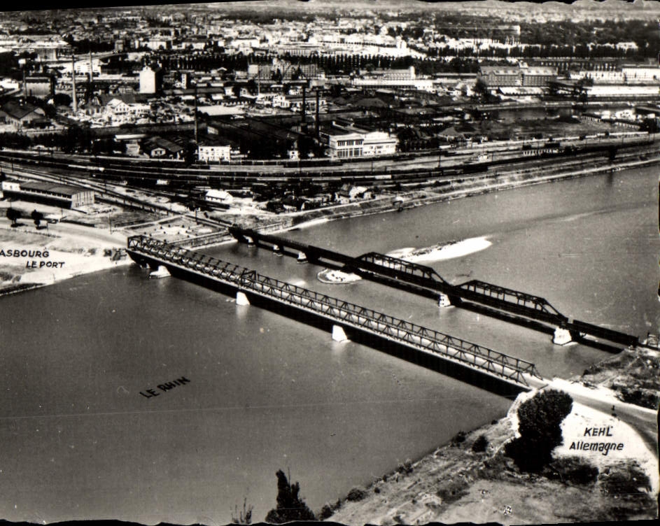 POSTAL MODERNA nuevos puentes vistos Estrasburgo del aire del Rin