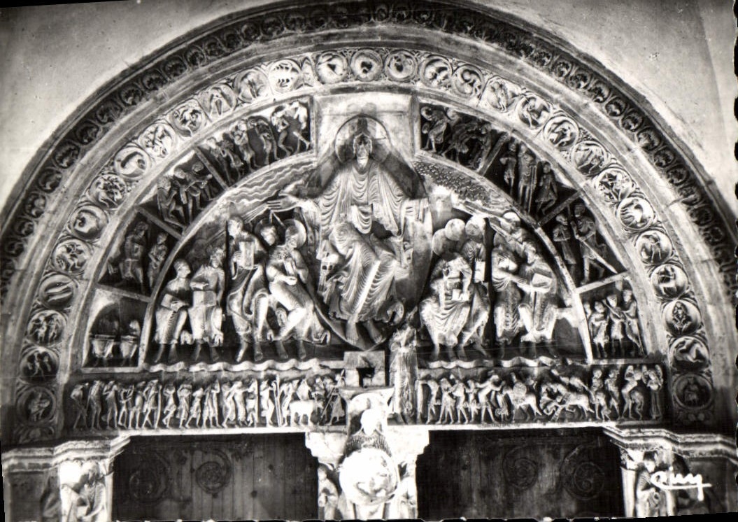 CPM Vezelay Eglise Abbatiale De La Madeleine Tympan central du narthex