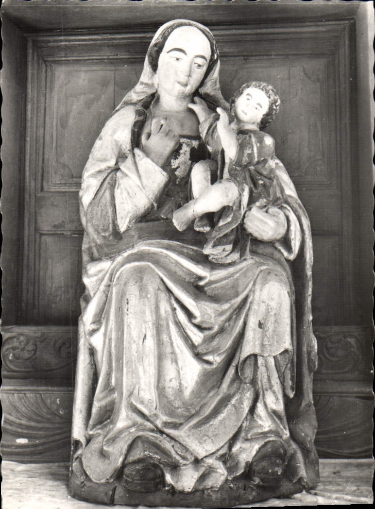 CPM Plouha Chapelle De Kermaria An Isquit Notre Dame De Kermaria Vierge Qui allaite