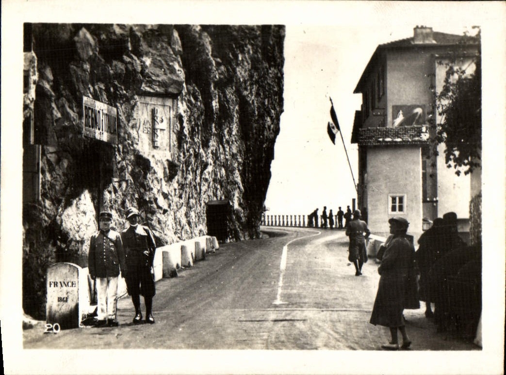 CPM Excursion de la grande corniche Douanes