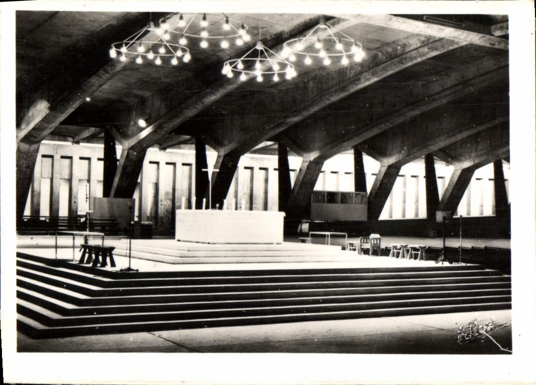 MODERN CARD Heavy the Underground Basilica Black and white St the Furnace bridge