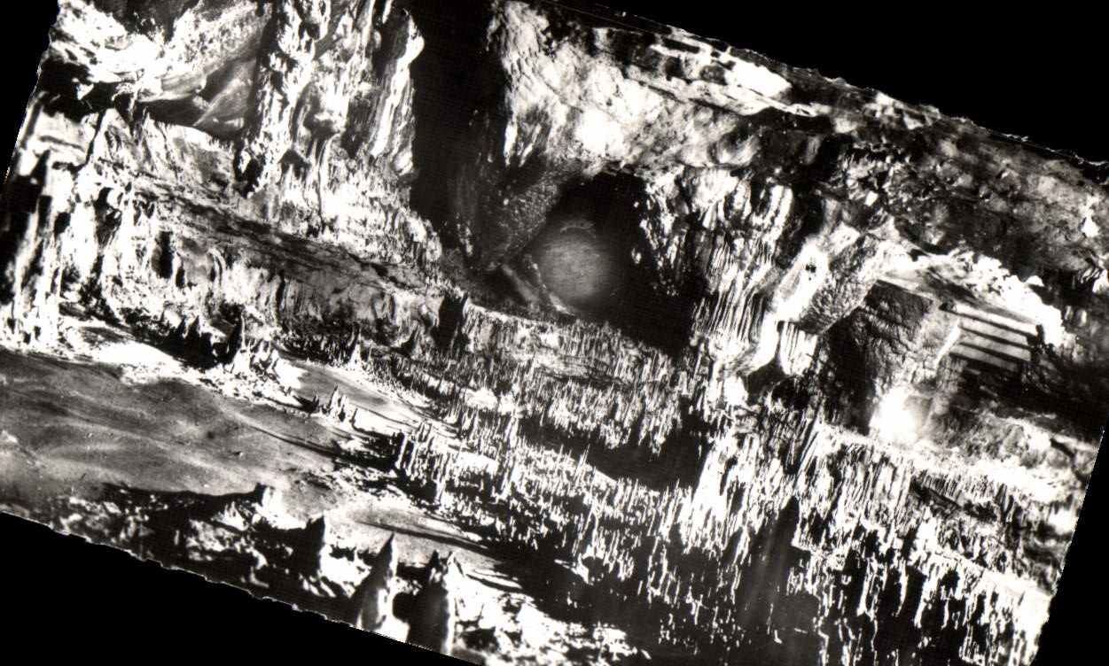 MODERN CARD Caves D' Arcy On Cure the Room Of the Virgin