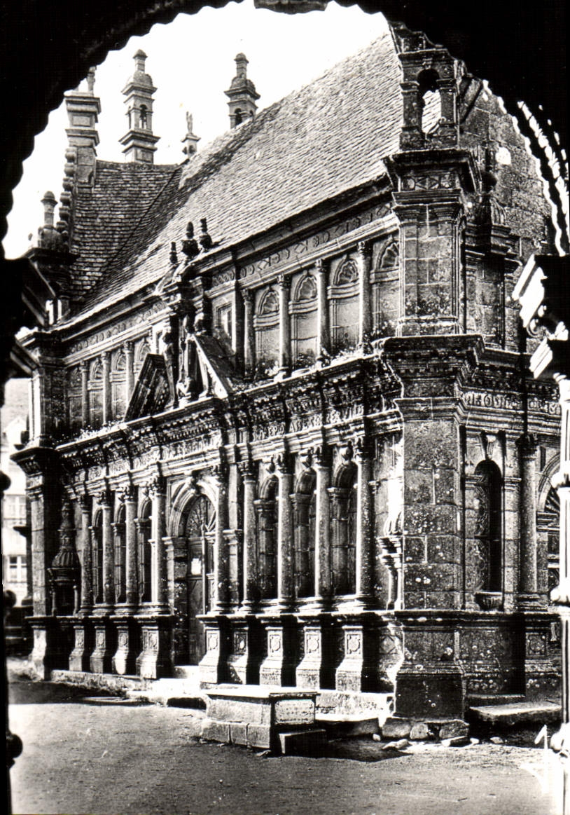 CPM Saint Thegonnec L'Ossuaire De La Renaissance
