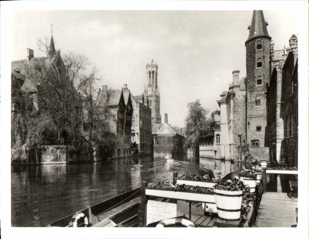 POSTAL MODERNA Brujas Quay del rosario