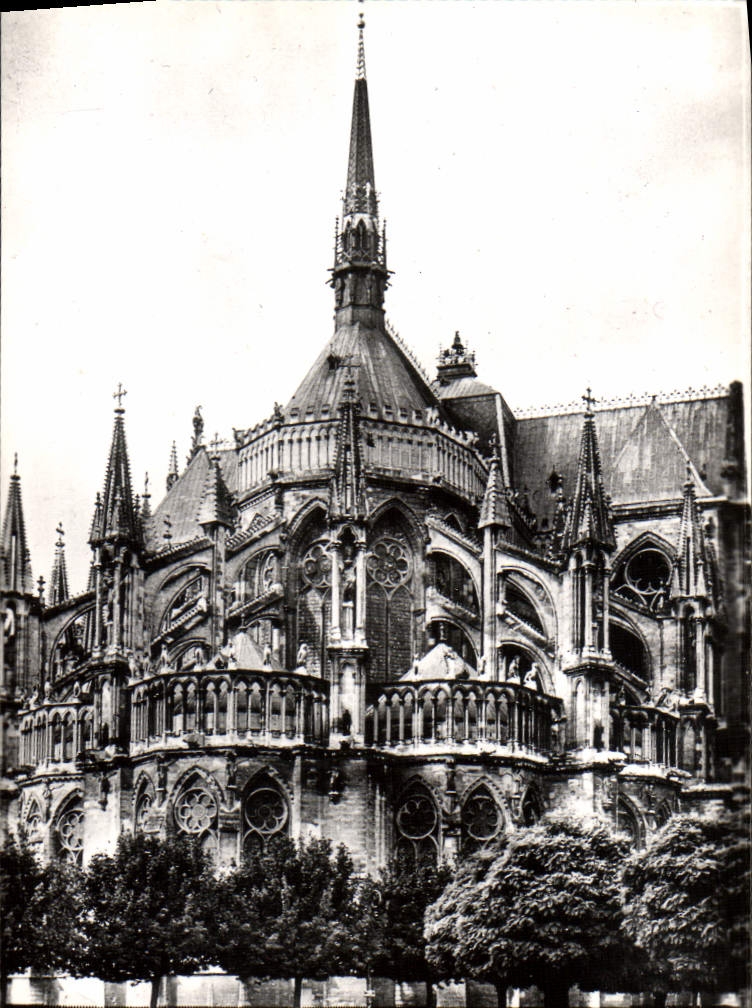 CPM Reims La Cathedrale Notre Dame Le Chevet