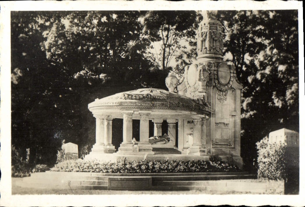 CPM Nancy Le Monument aux Morts De La Grande Guerre