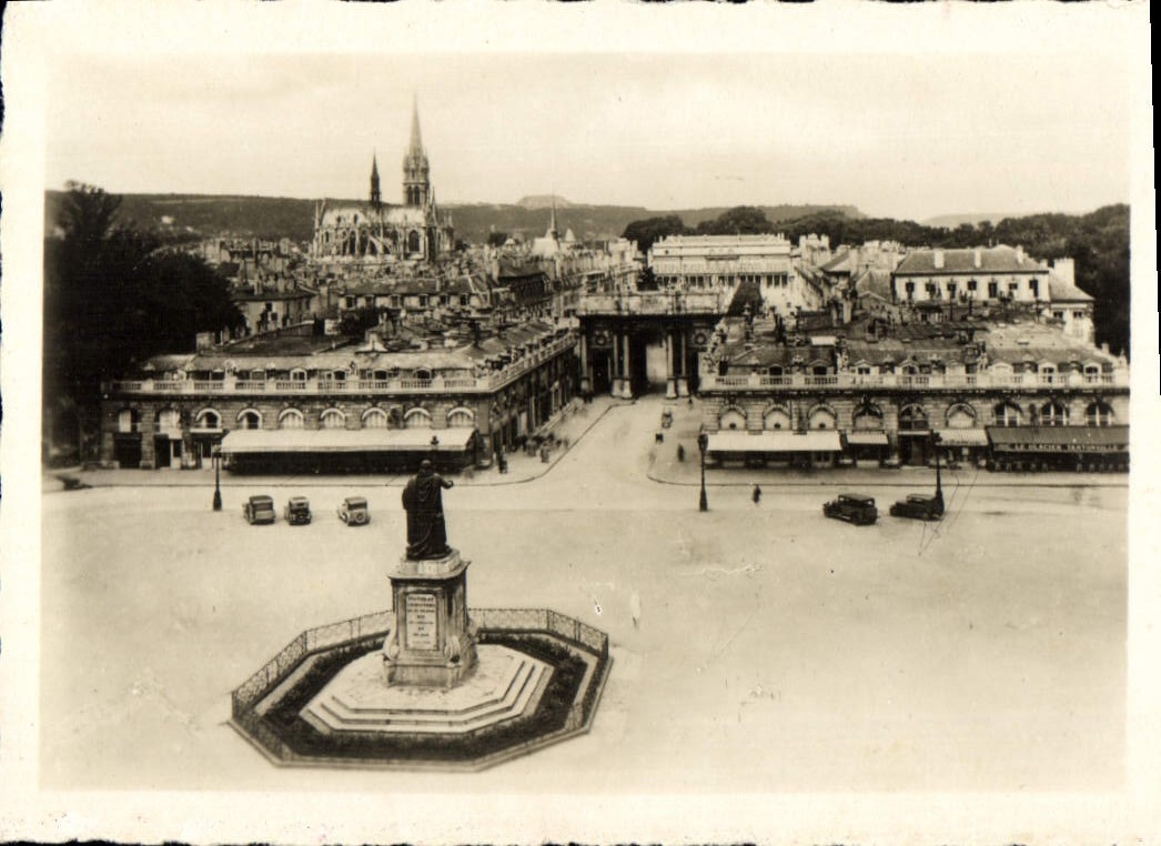 CPM Nancy La Place Stanislas Vue De l'Hotel De Ville