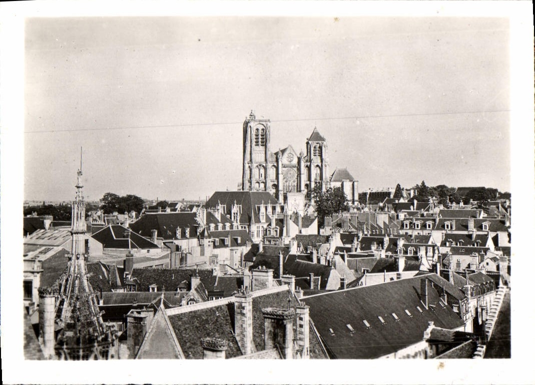 POSTAL MODERNA opinión de Bourges y la catedral