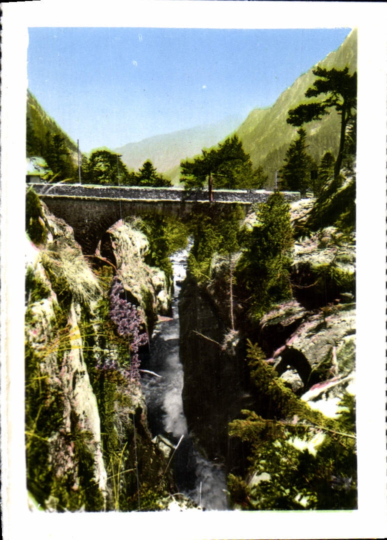 MODERN CARD Cauterets the Bridge of Espns
