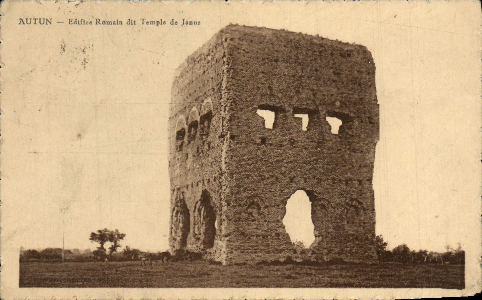 VINTAGE POSTCARD Autun Ediftee Romain says Temple of Janus