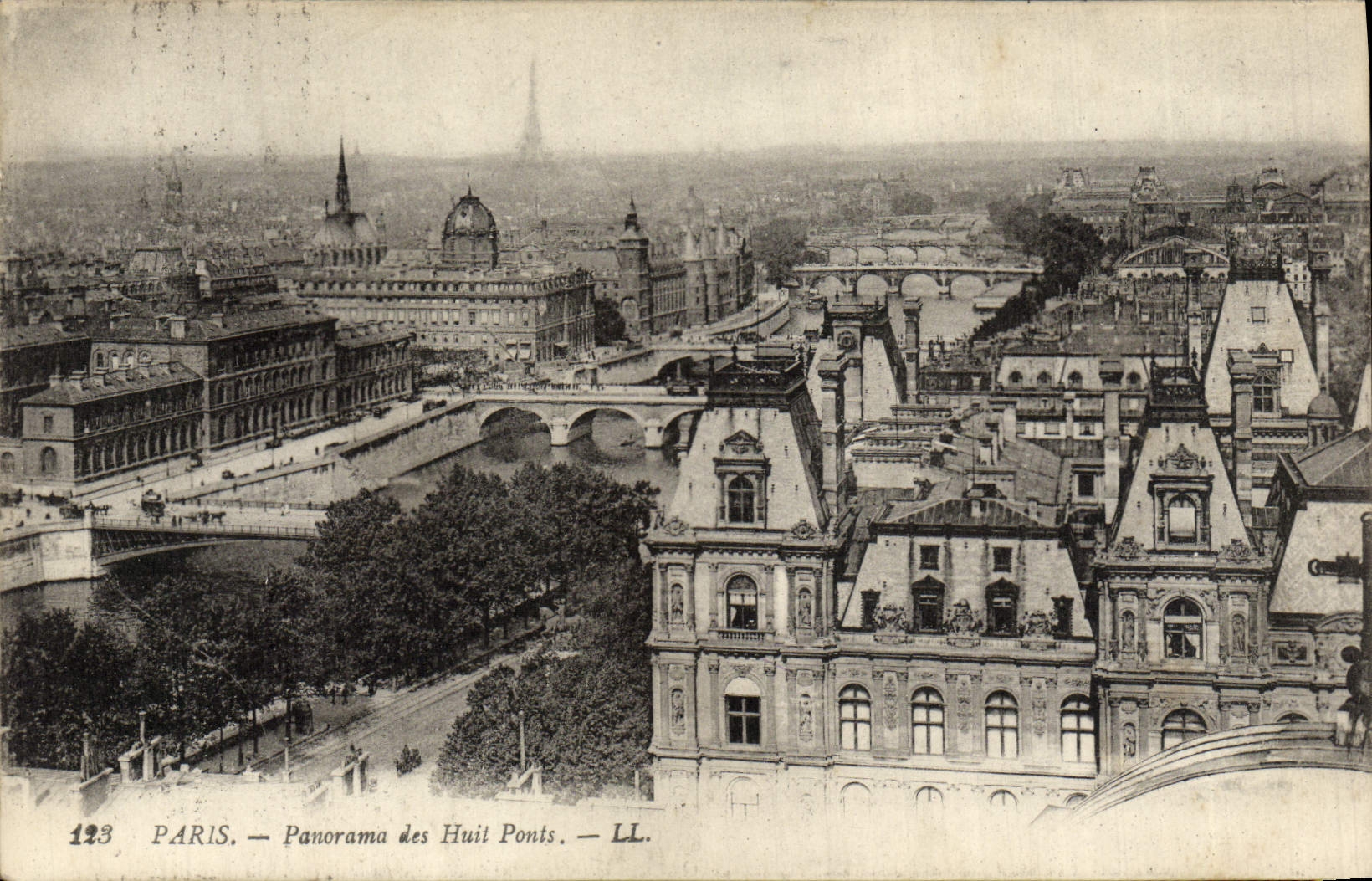 CPA Paris Panorama Des Huit Ponts
