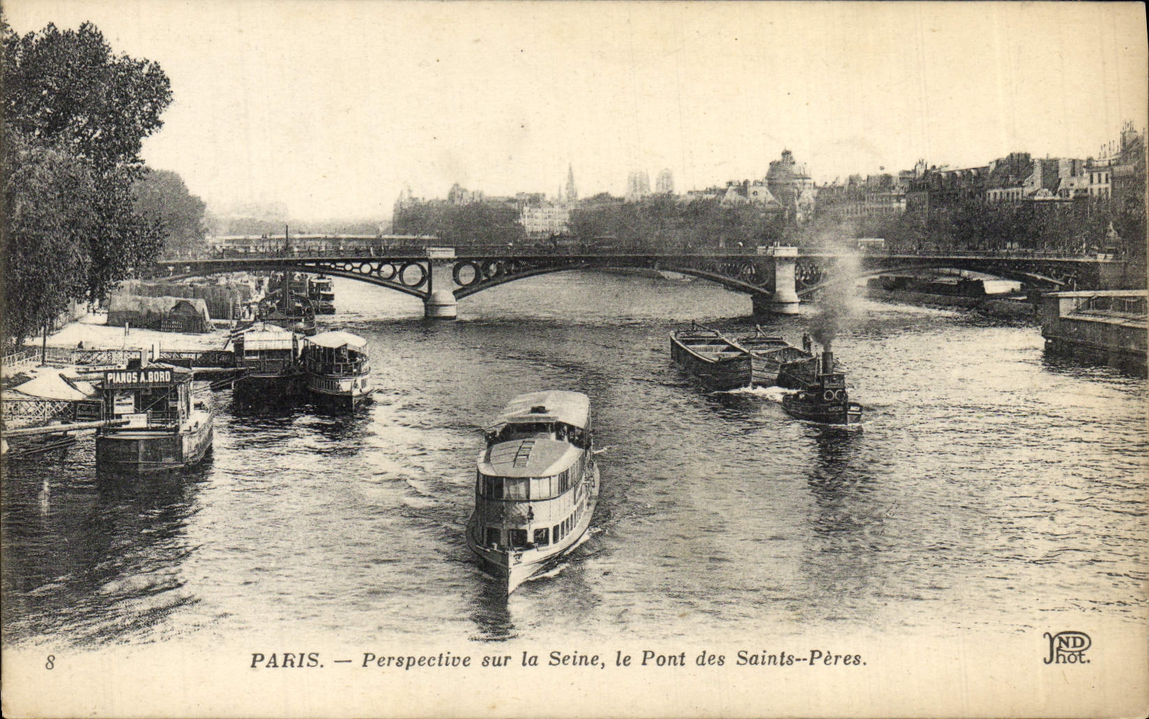 CPA Paris Perspective Sur La Seine Le Pont Des Saints Peres Bateaux Peniches