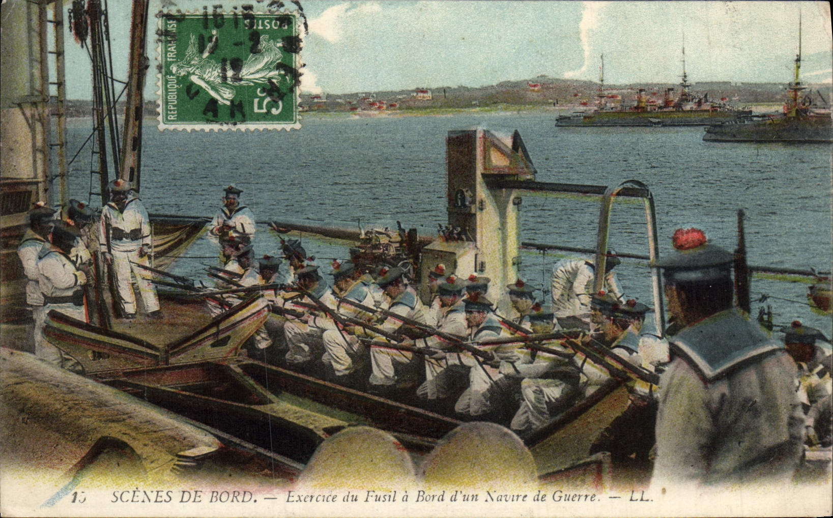 VINTAGE POSTCARD Scenes Of Edge Exercise Of Rifle has Edge Of a Warship