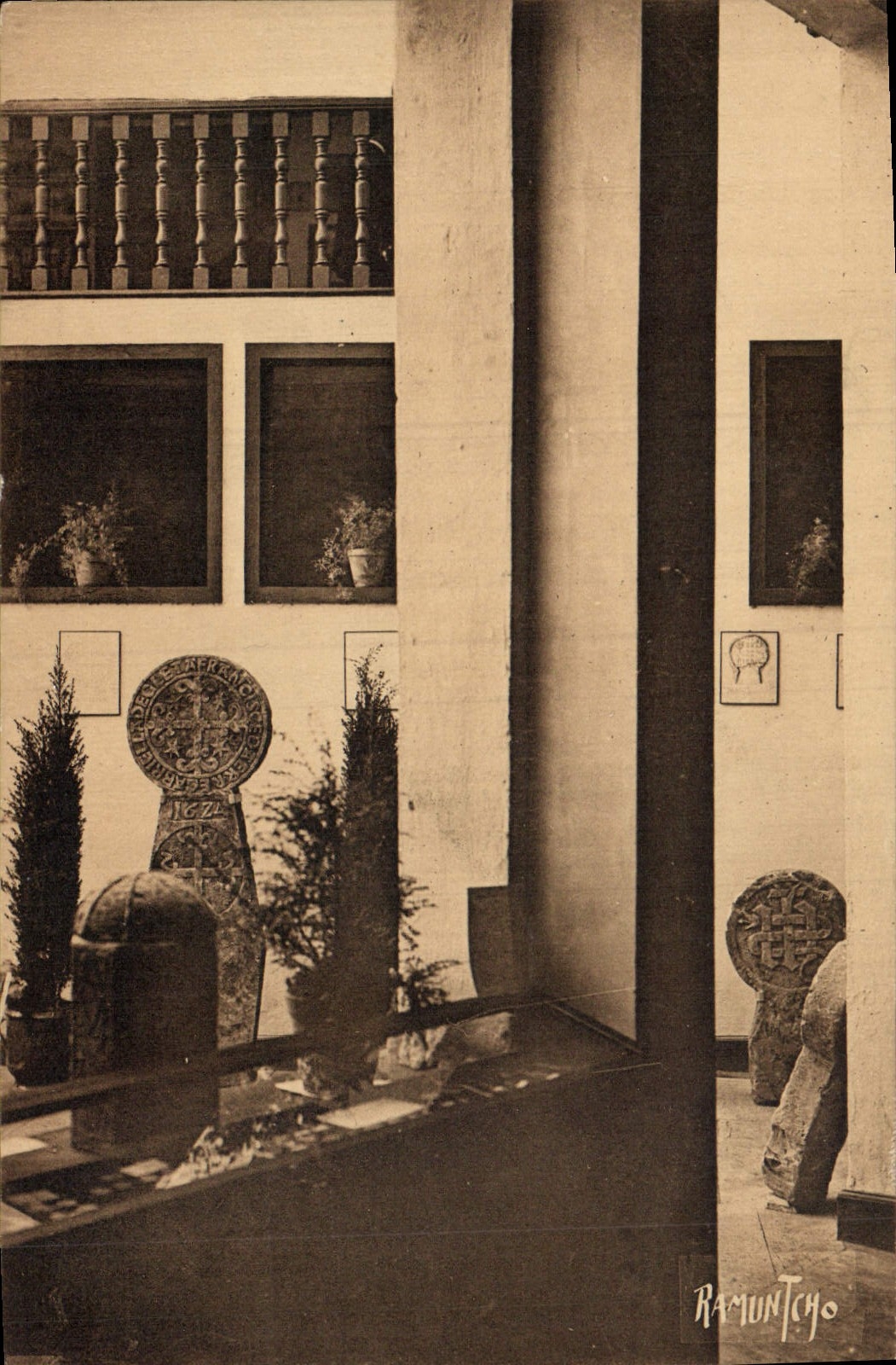 Vascos de los Steles de la POSTAL de la VENDIMIA